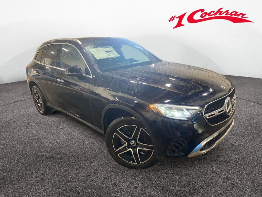 2026 Mercedes-Benz GLC Base's photo