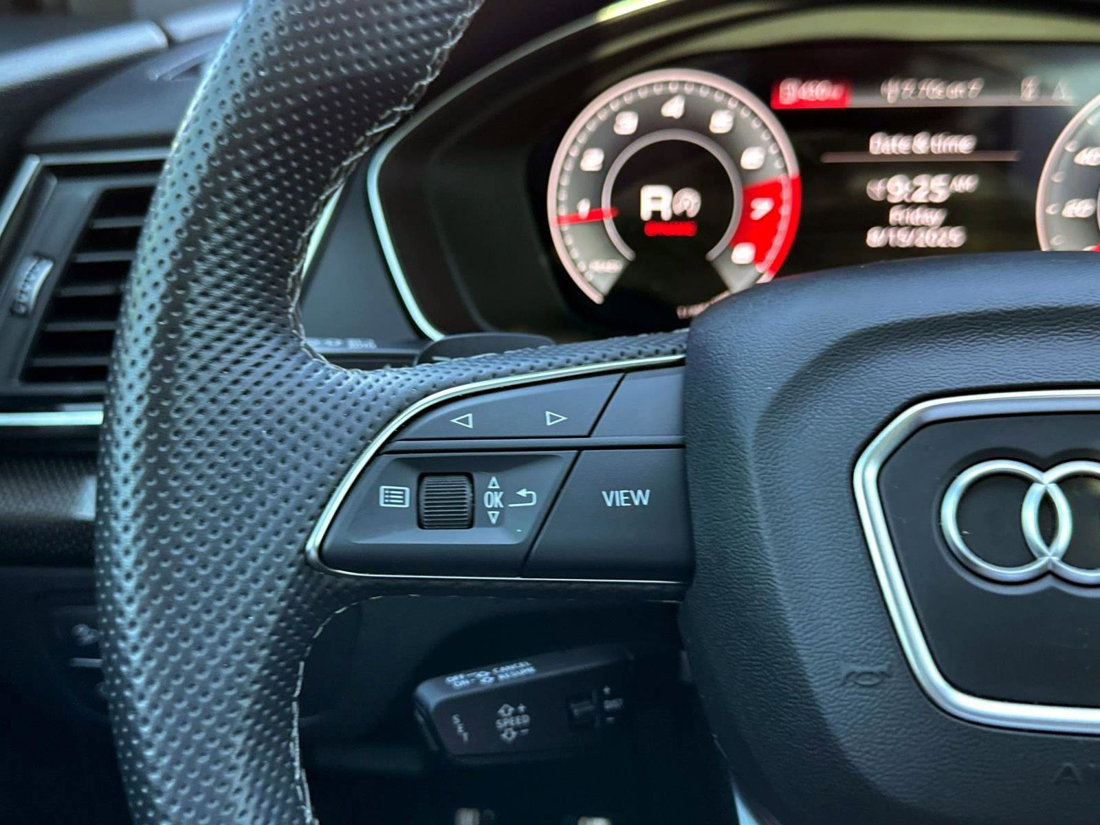 2023 Audi SQ5 Premium Plus photo 31
