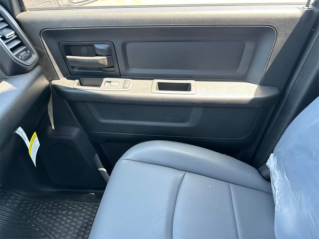 2024 Ram 2500 Tradesman photo 21