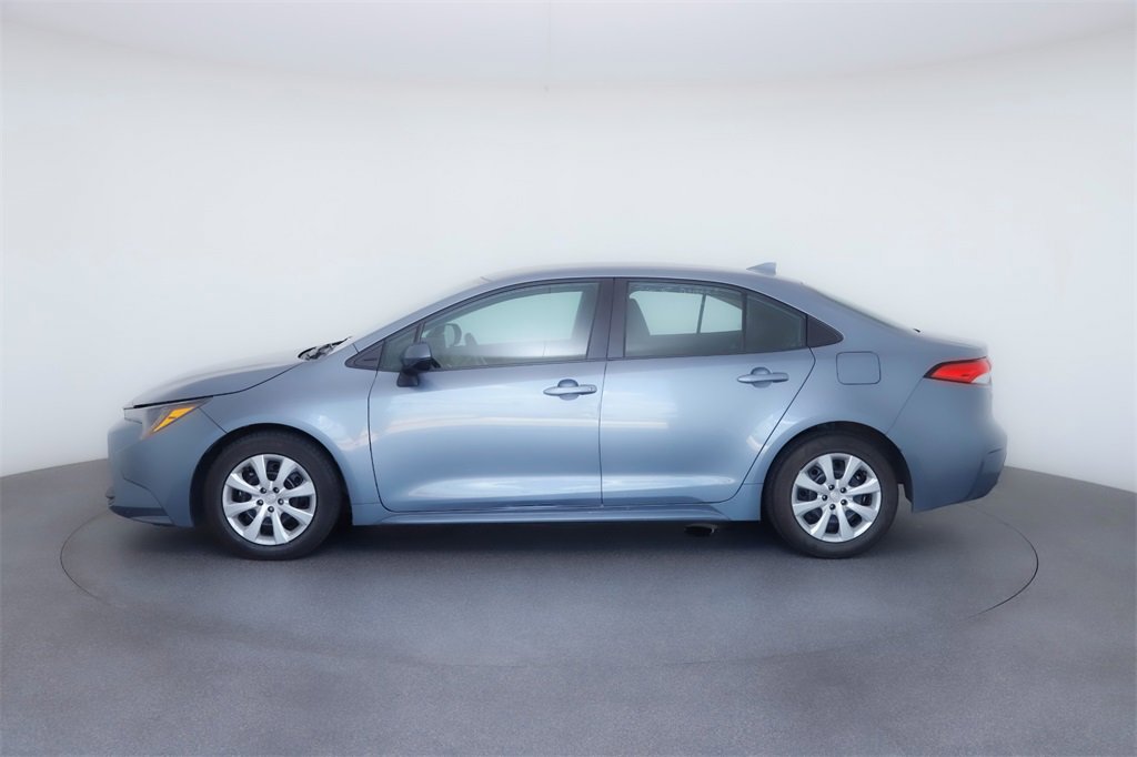 Used 2023 Toyota Corolla LE with VIN 5YFB4MDE6PP044417 for sale in Northfield, Minnesota