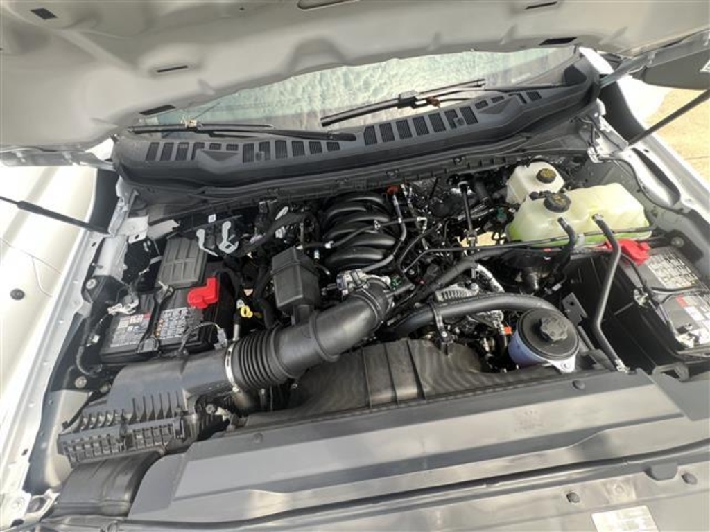 2025 Ford F-350 XL photo 4