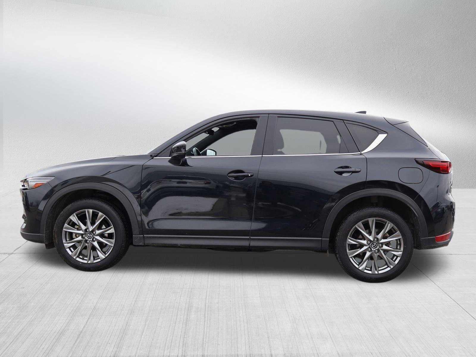 2021 Mazda CX-5 Signature photo 4