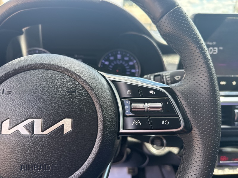 2023 Kia Forte GT-Line photo 23