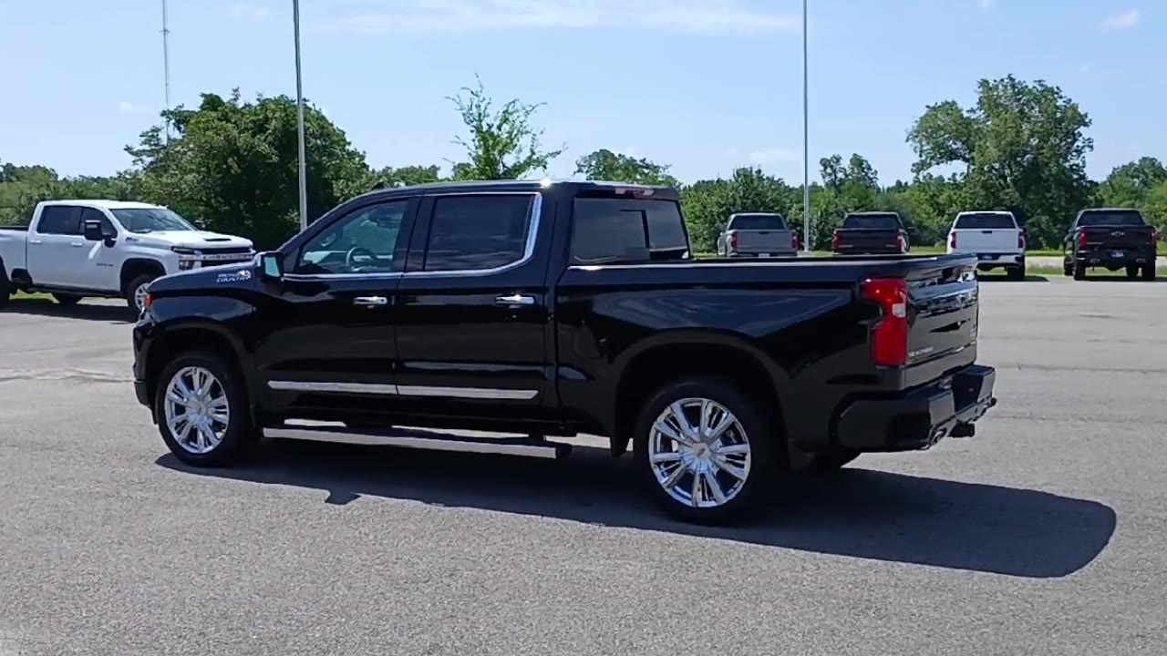 2025 Chevrolet Silverado High Country photo 6