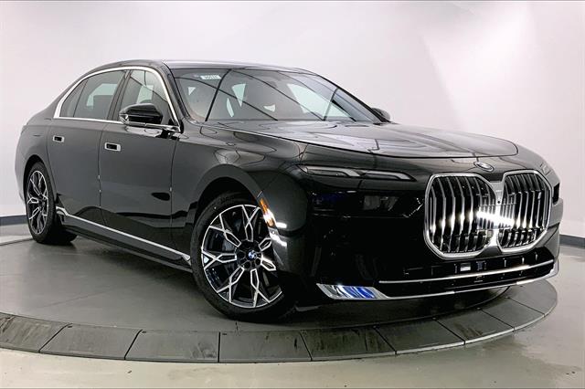 2025 BMW i7 50's photo