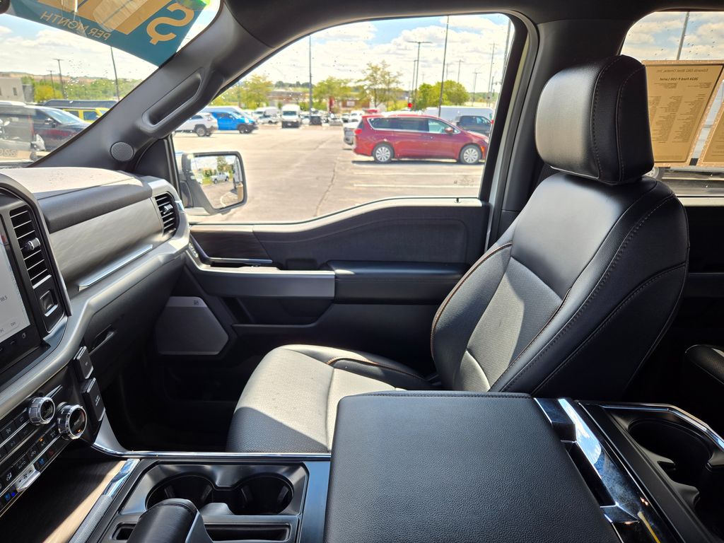 2024 Ford F-150 Lariat photo 23