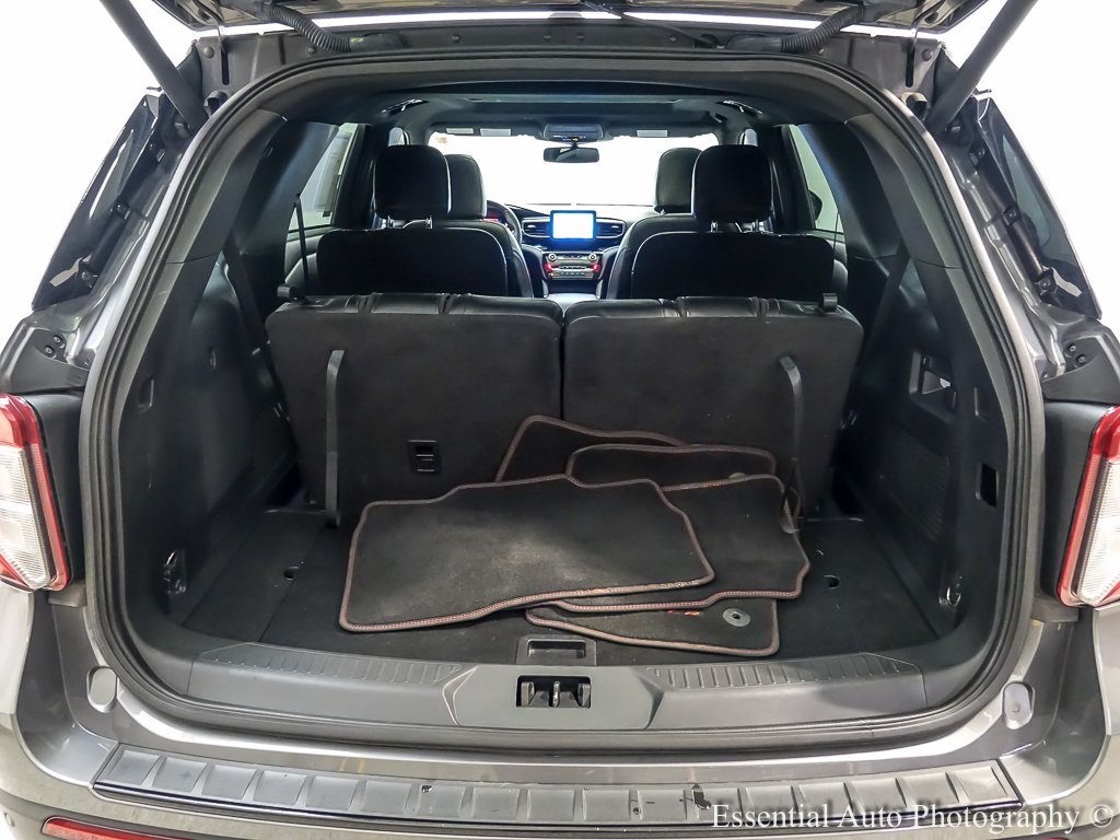 2023 Ford Explorer ST-Line photo 24