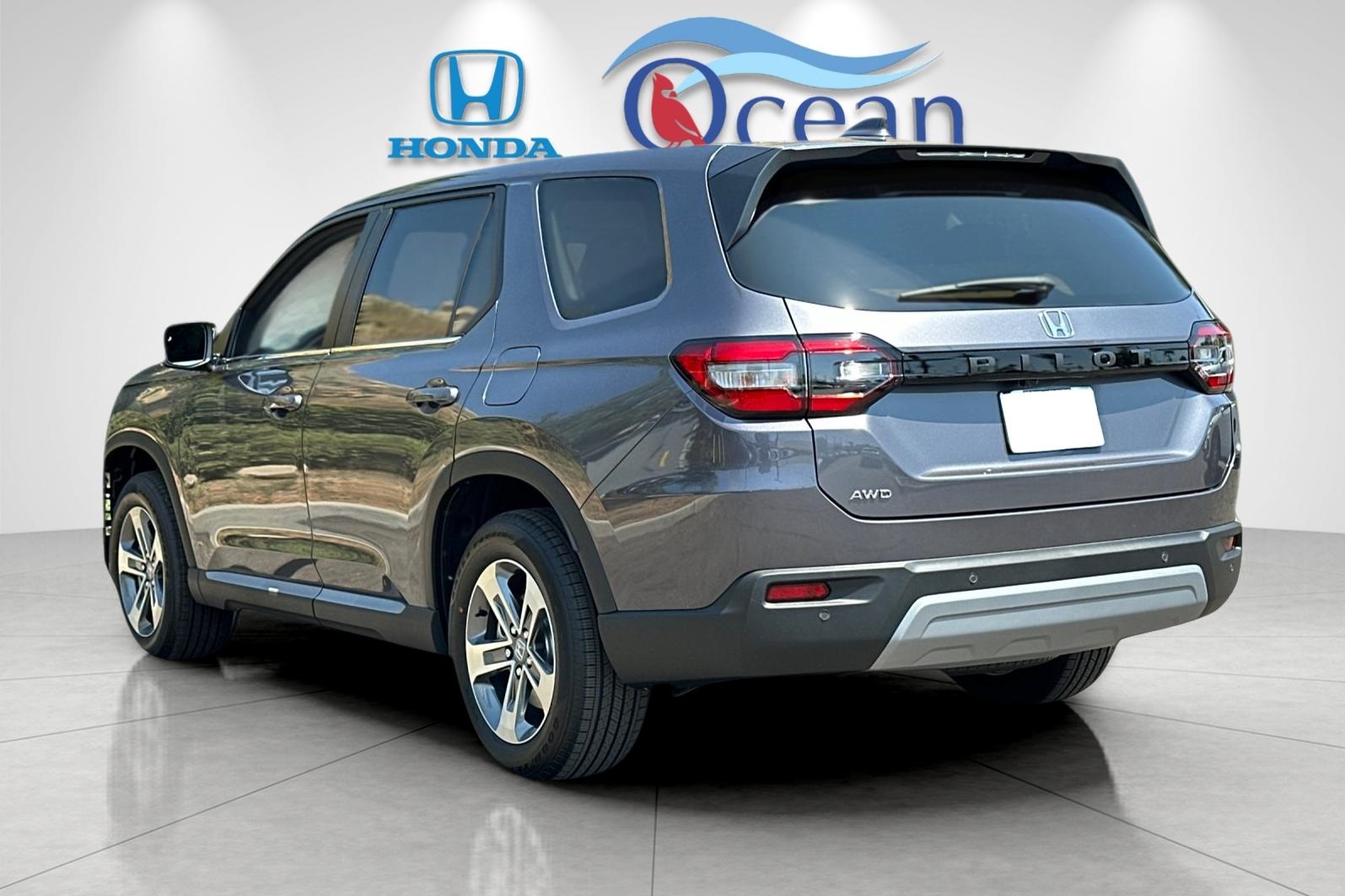 2025 Honda Pilot EX-L photo 3