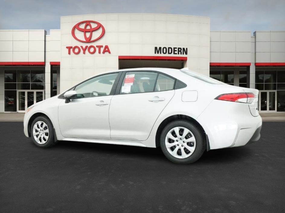 2025 Toyota Corolla LE photo 11