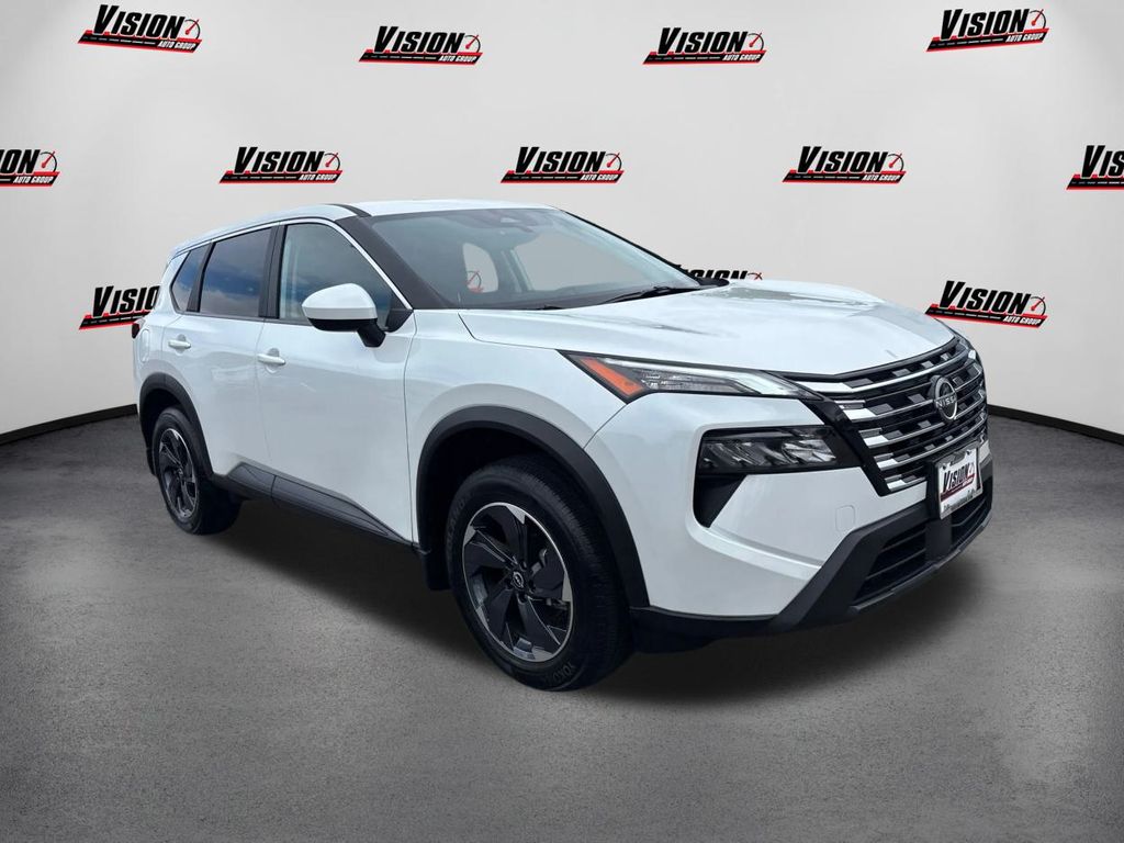 2025 Nissan Rogue SV photo 3