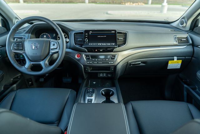 2025 Honda Ridgeline RTL photo 12