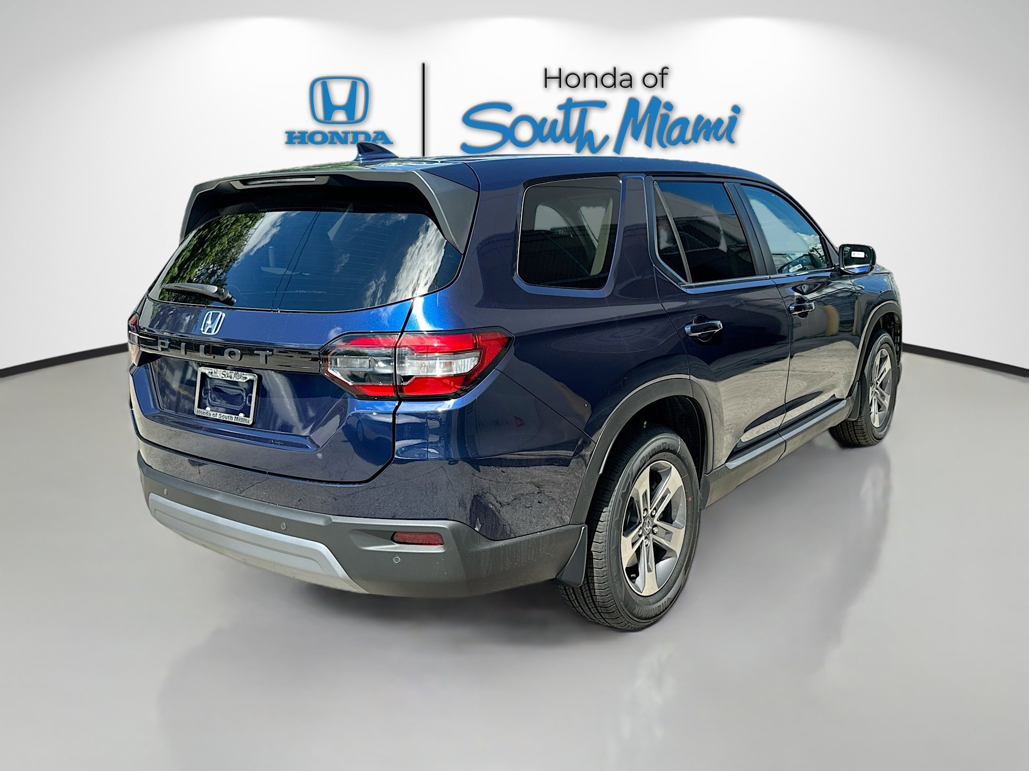 2025 Honda Pilot EX-L photo 2