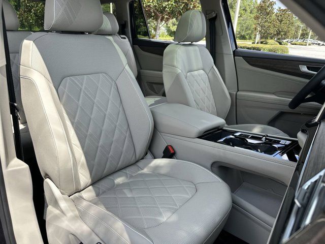 2026 Volkswagen Atlas SEL Premium R-Line photo 18
