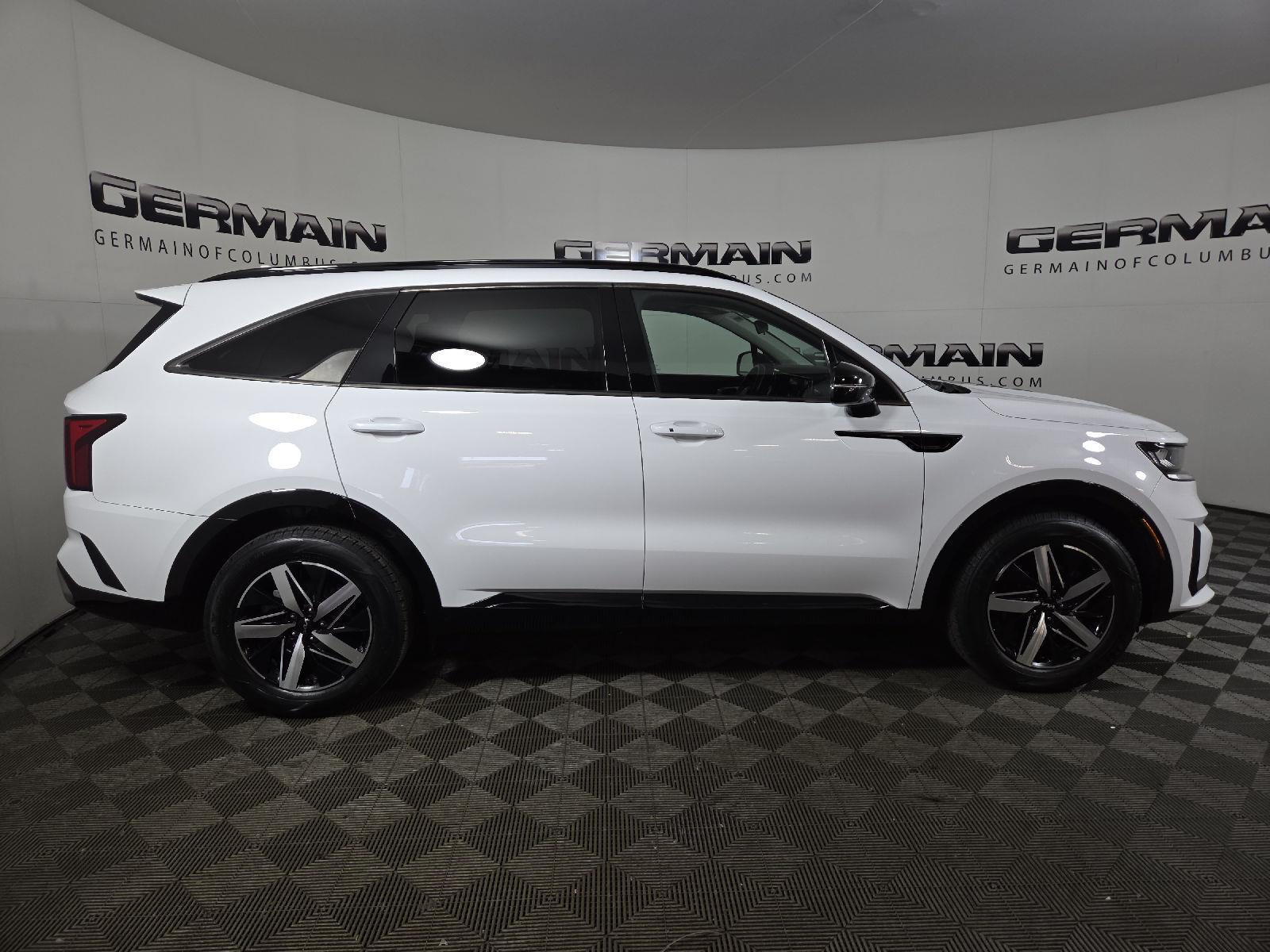 2022 Kia Sorento S photo 4