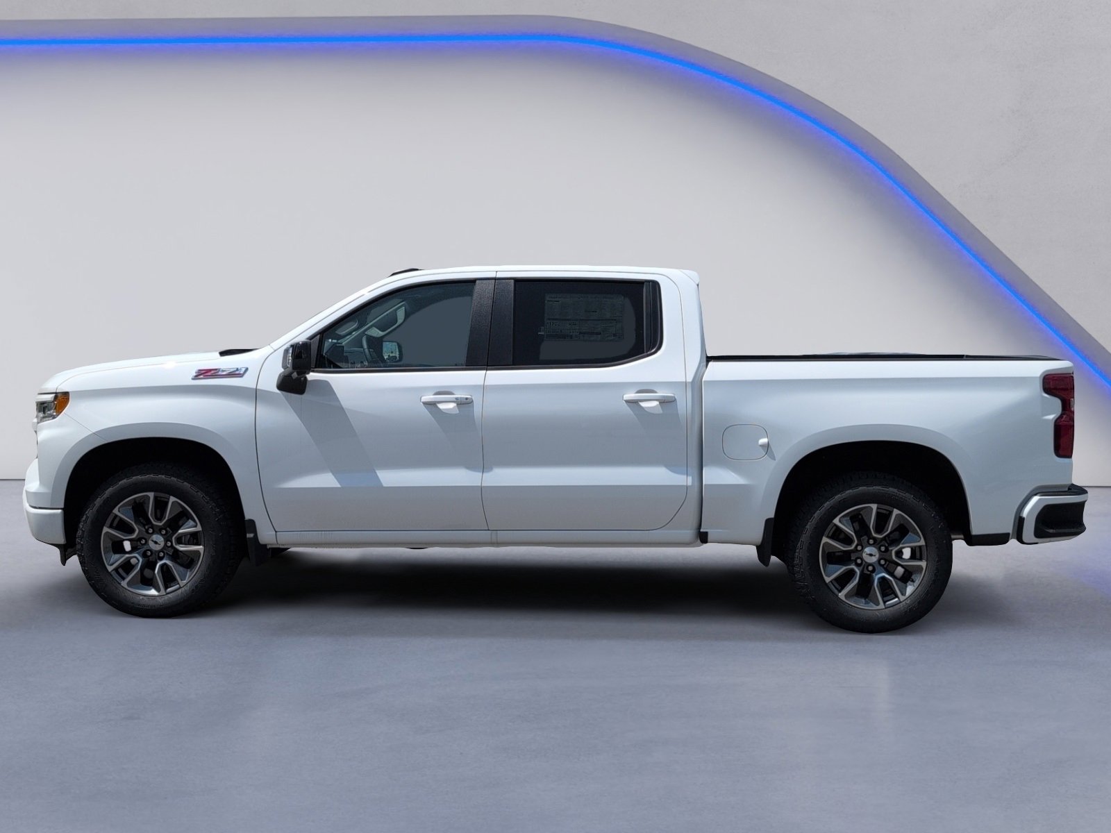 2025 Chevrolet Silverado 1500 RST photo 3