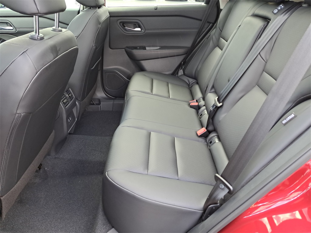 2026 Nissan Rogue SV photo 12