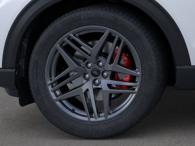 2025 Ford Explorer ST photo 18
