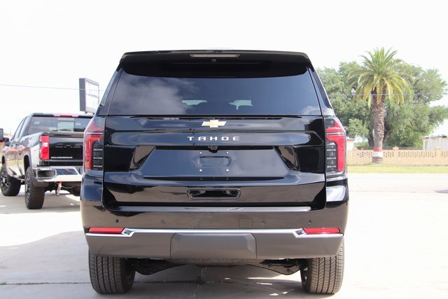 2025 Chevrolet Tahoe LS photo 4