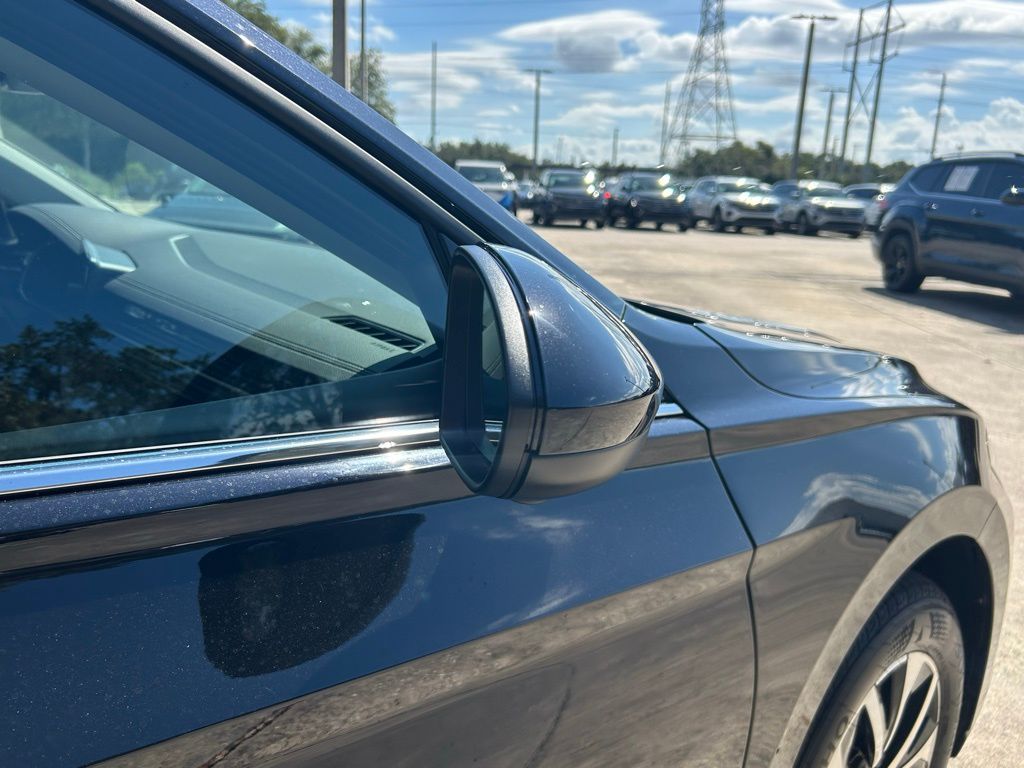 2025 Volkswagen Jetta 1.5T S photo 22