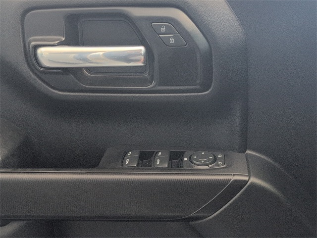 2021 Chevrolet Silverado 1500 Custom photo 19