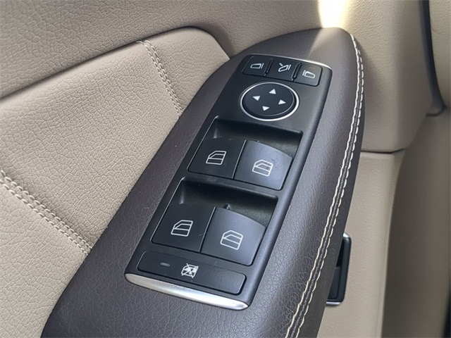 2016 Mercedes Benz GL 450 photo 24