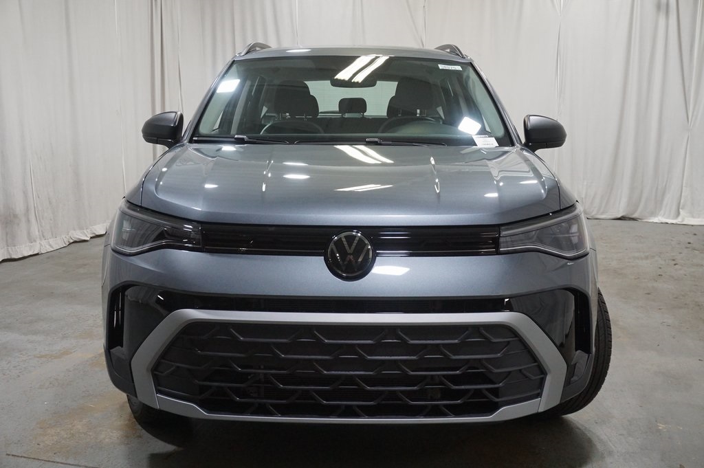 2025 Volkswagen Taos S photo 4