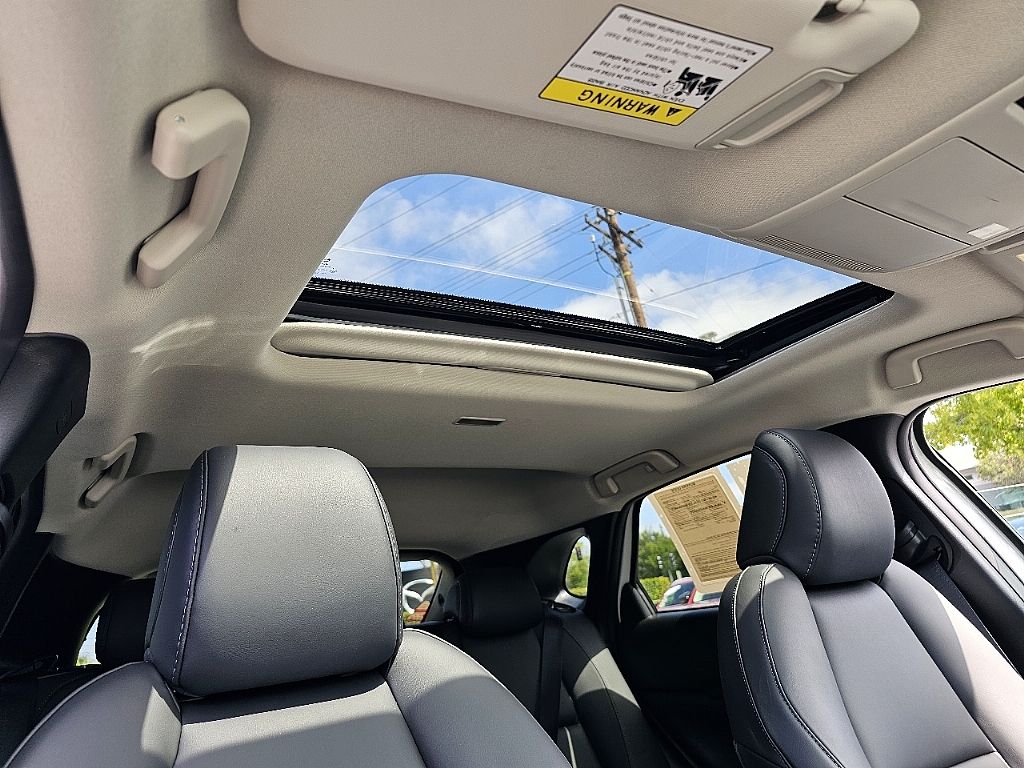2025 Mazda CX-30 2.5 S Preferred photo 14