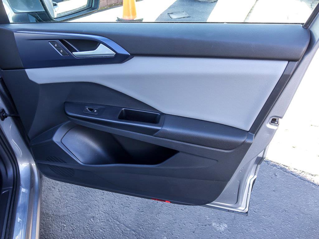 2023 VOLKSWAGEN TAOS - Image 28