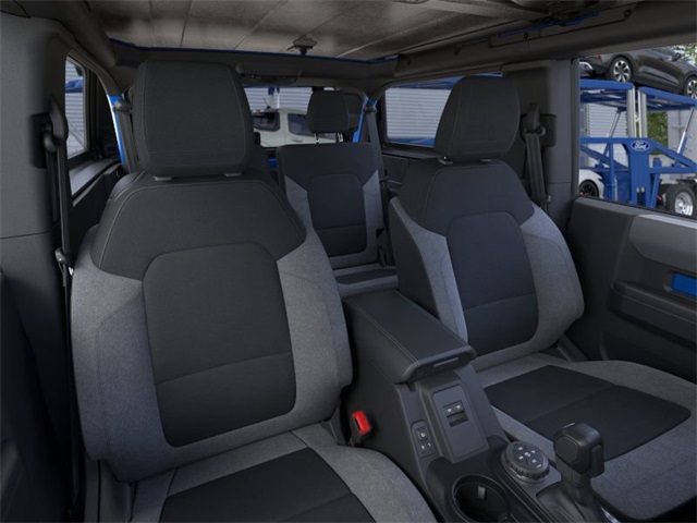 2025 Ford Bronco Base photo 8