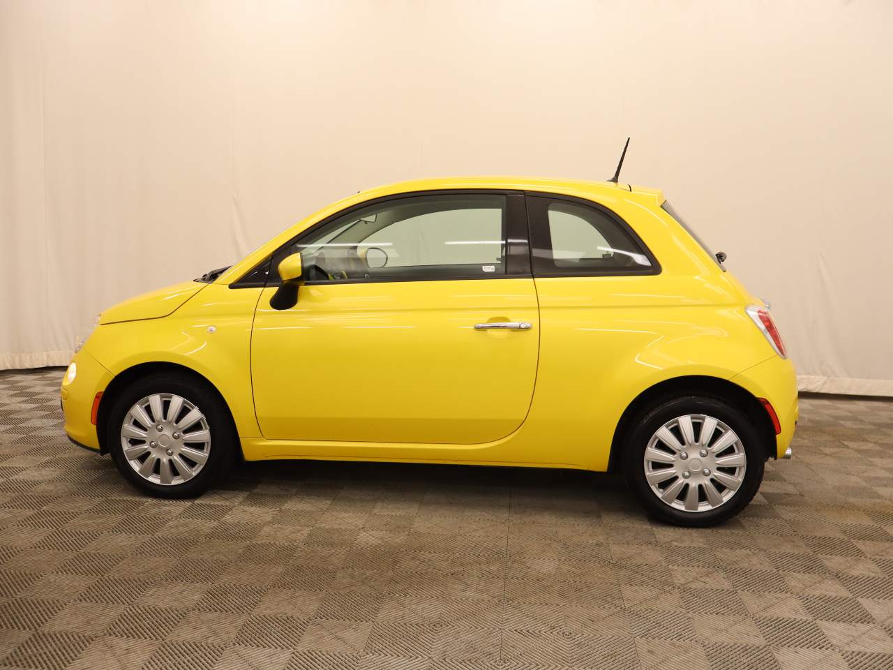 Used 2015 FIAT 500 Pop with VIN 3C3CFFAR3FT707248 for sale in Scottsdale, AZ