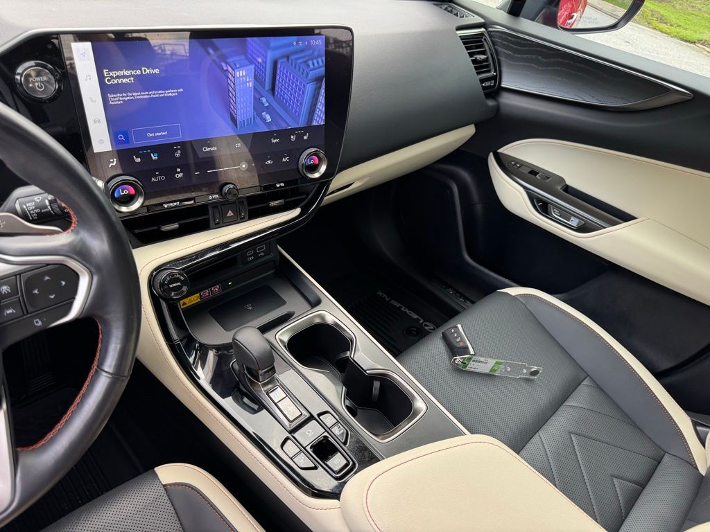 2024 Lexus NX 450h+ Luxury photo 30