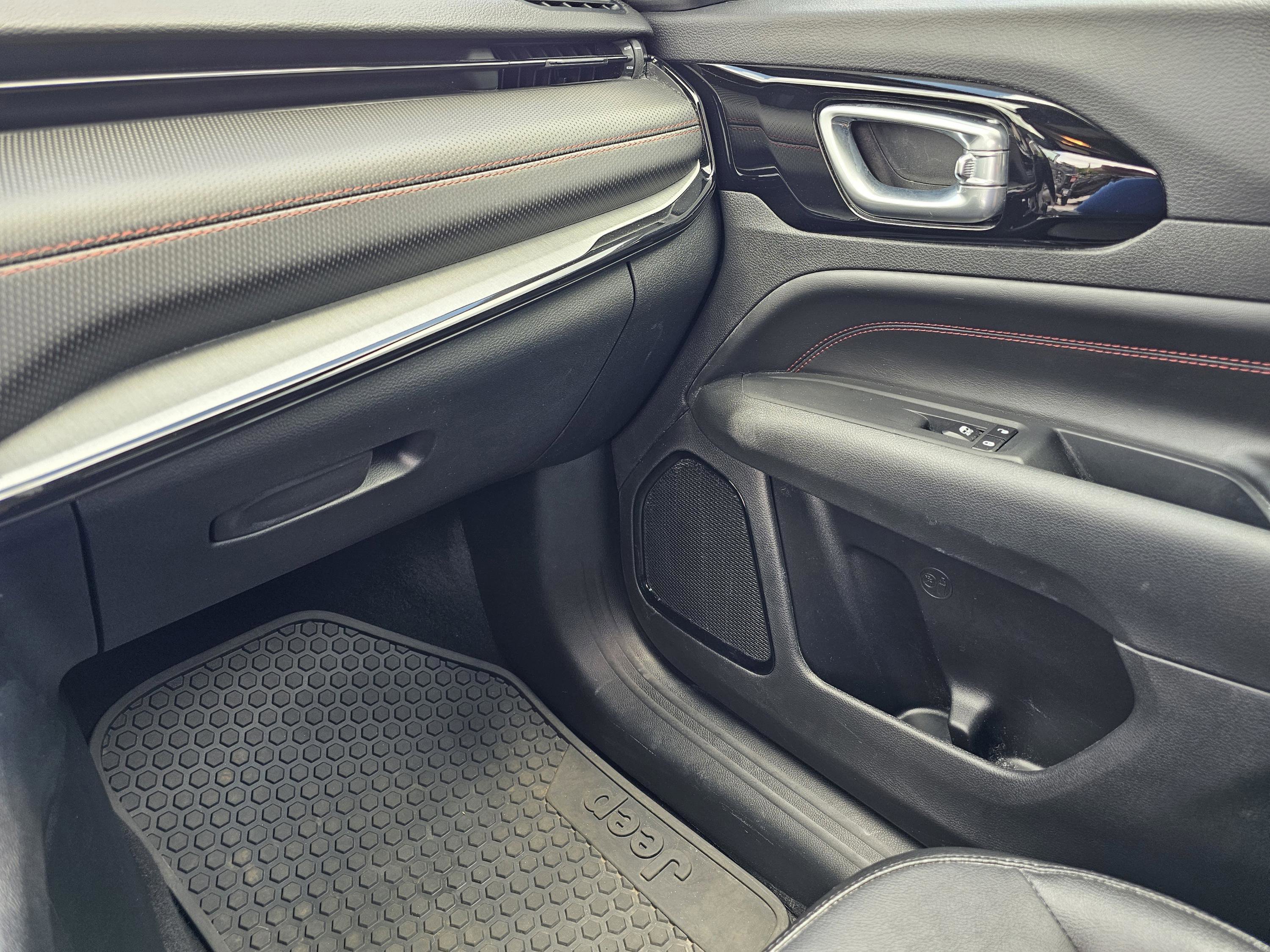 2024 Jeep Compass Trailhawk photo 16