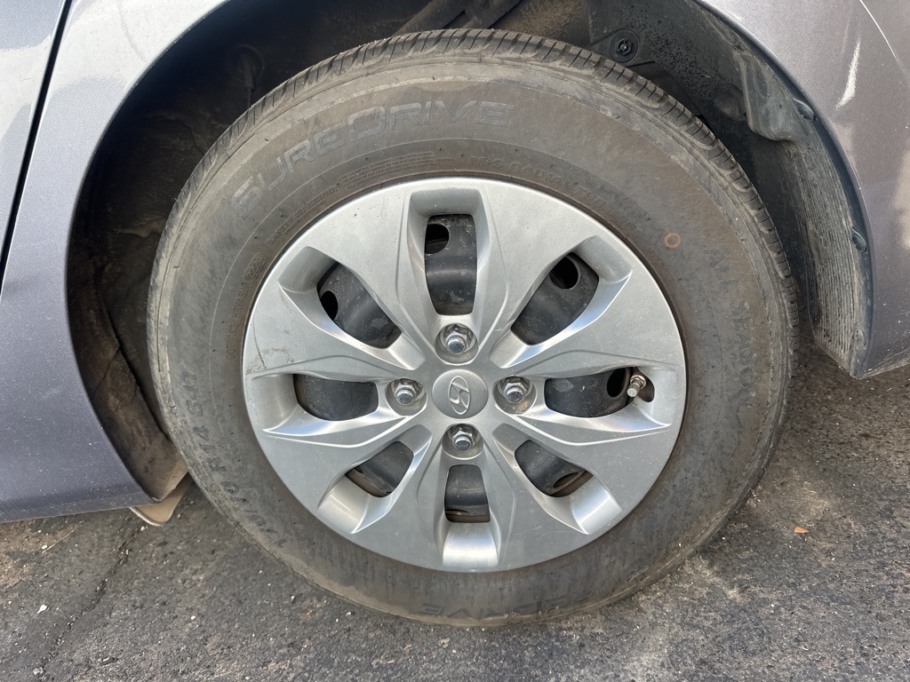 2016 Hyundai Accent SE photo 12
