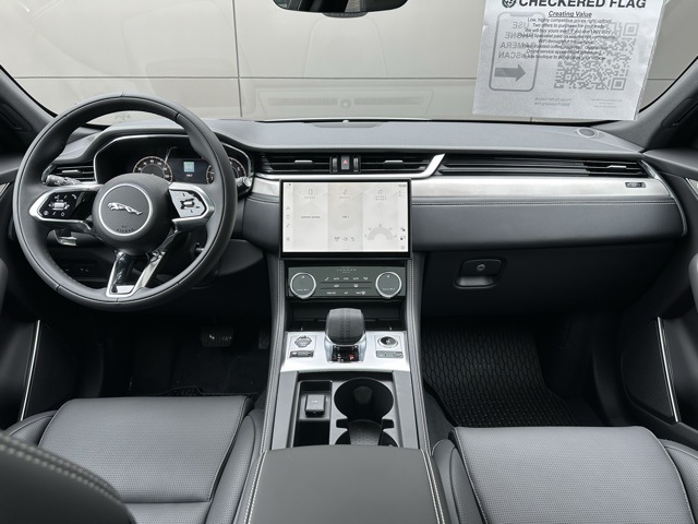 2026 Jaguar F-PACE P250 R-Dynamic S photo 13