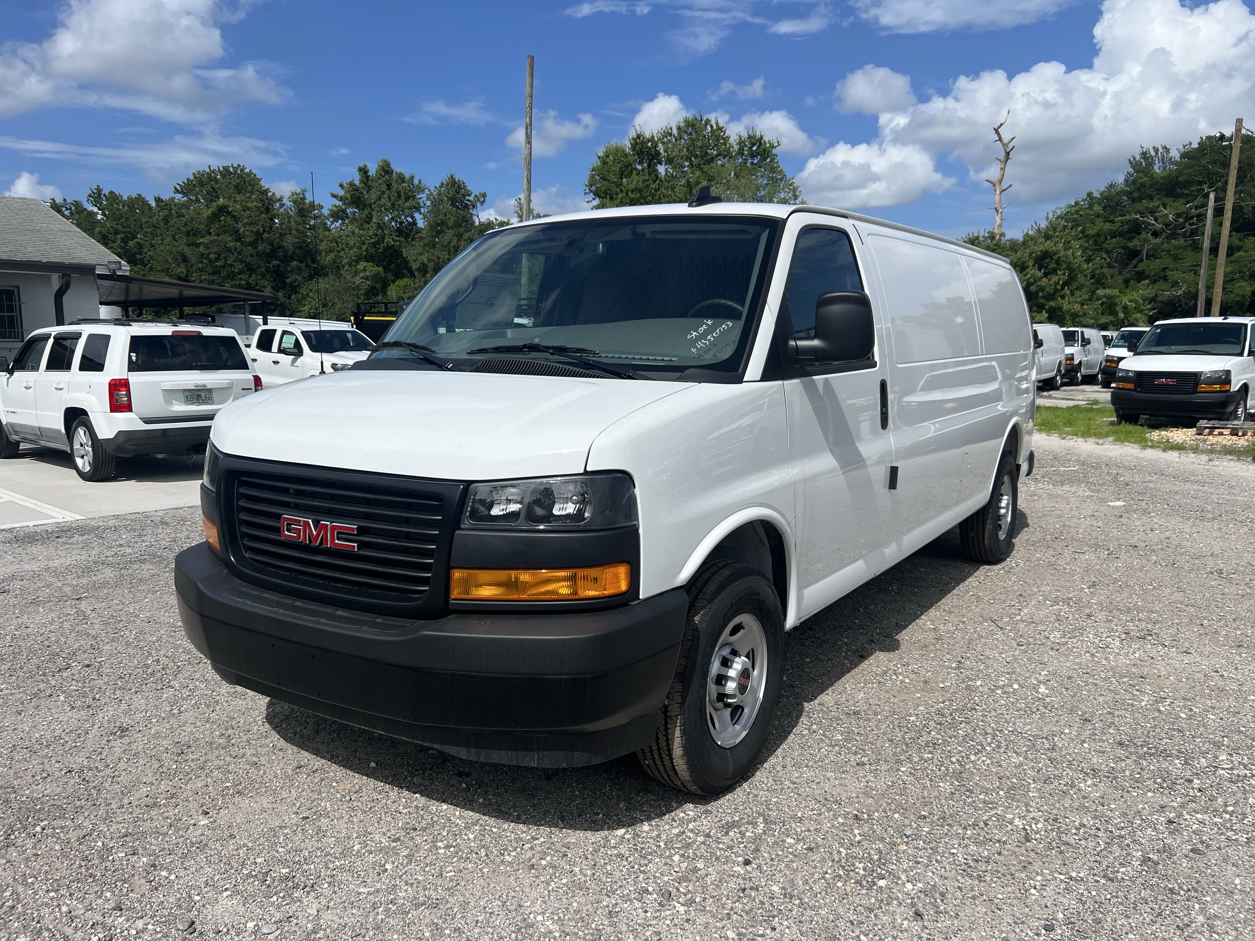 2025 GMC Savana Cargo Work Van's photo