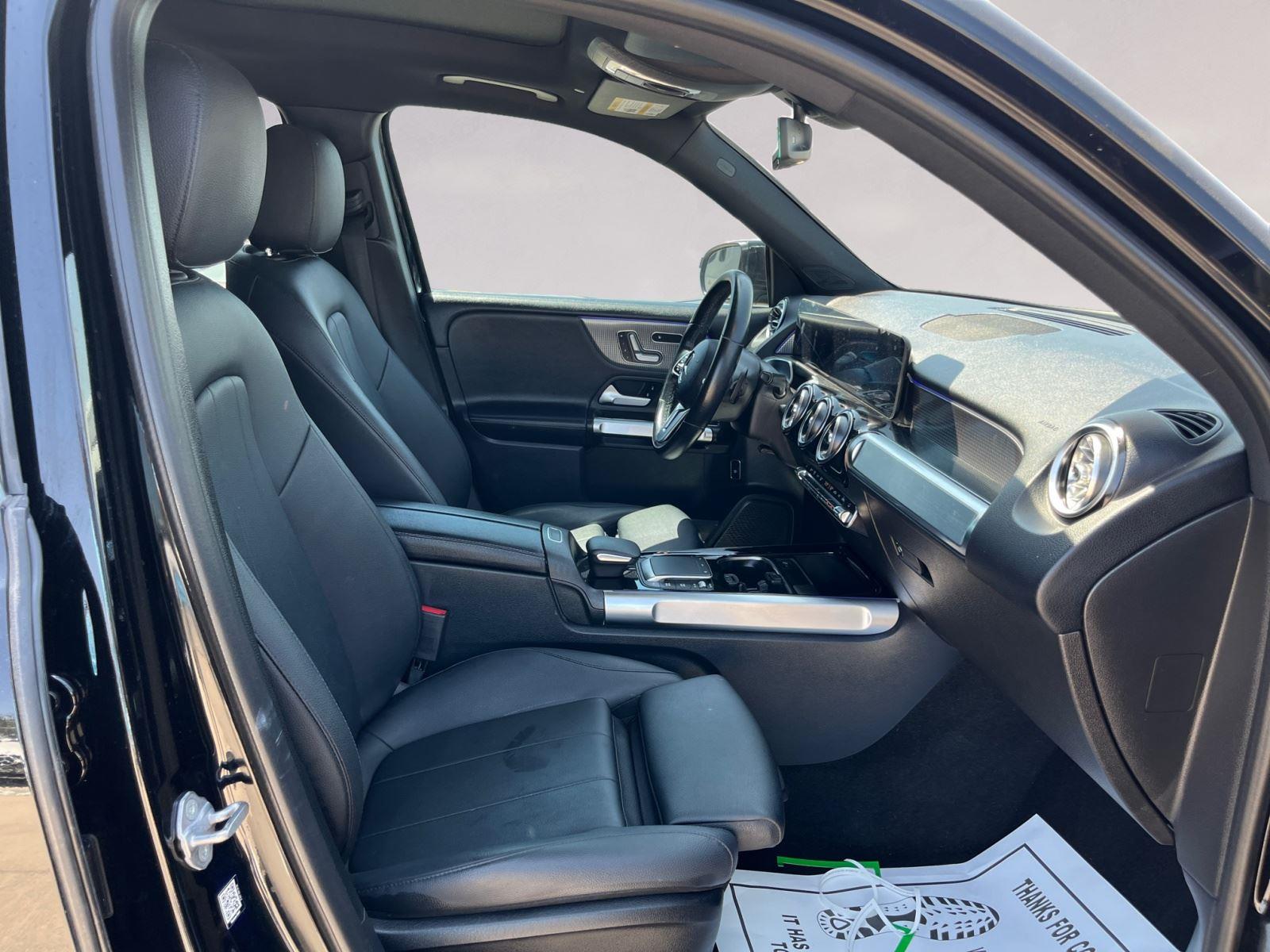 2021 Mercedes Benz GLB 250 photo 15