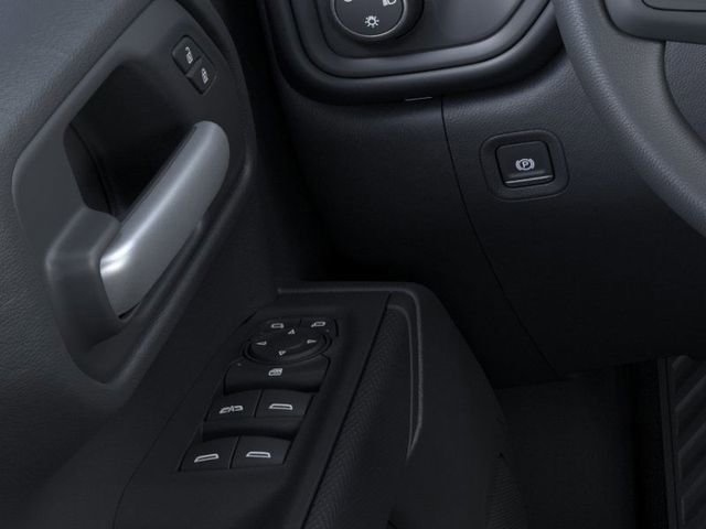 2025 Chevrolet Silverado 1500 Custom photo 20