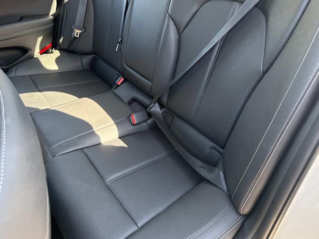2025 Genesis G70 2.5T photo 13