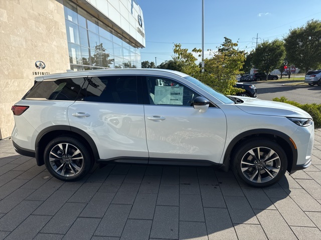 2026 Infiniti QX60 Pure AWD photo 8