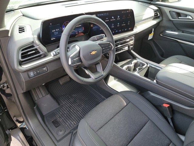 2026 Chevrolet Traverse photo 12