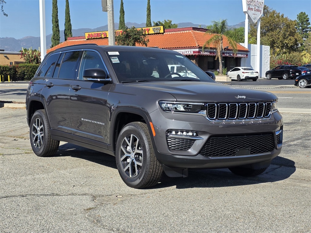 2025 Jeep Grand Cherokee Limited's photo