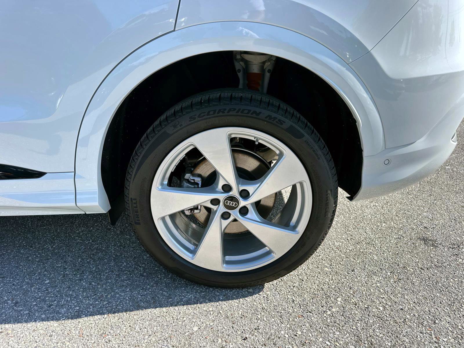 2025 Audi Q5 Premium Plus photo 10