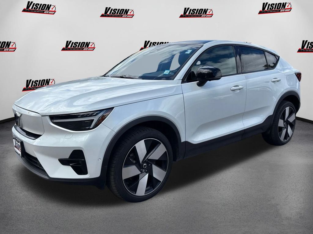 2023 Volvo C40 Ultimate
