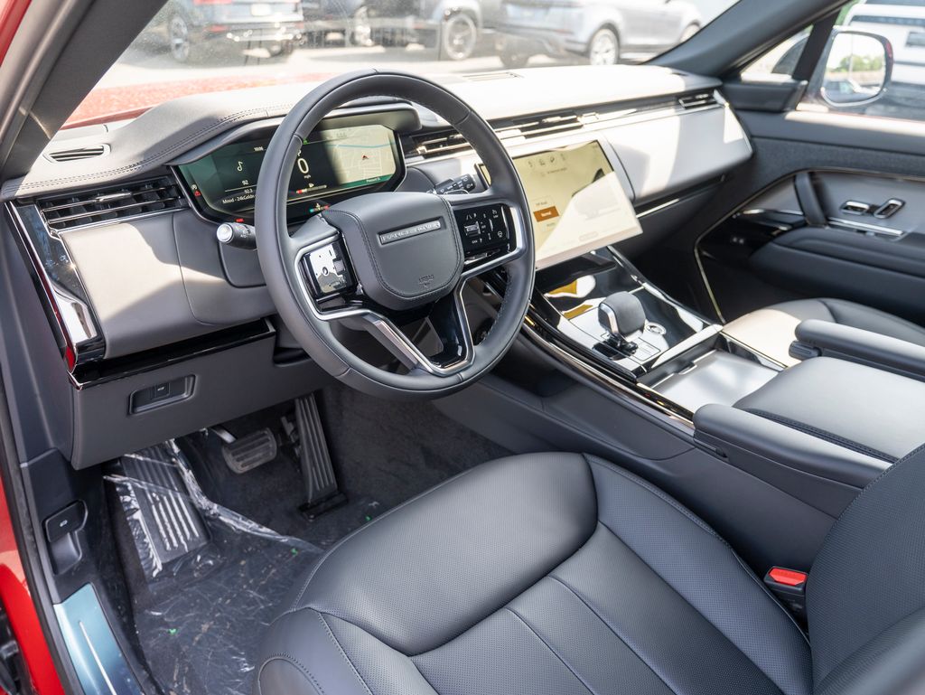 2025 Land Rover Range Rover Sport SE photo 10