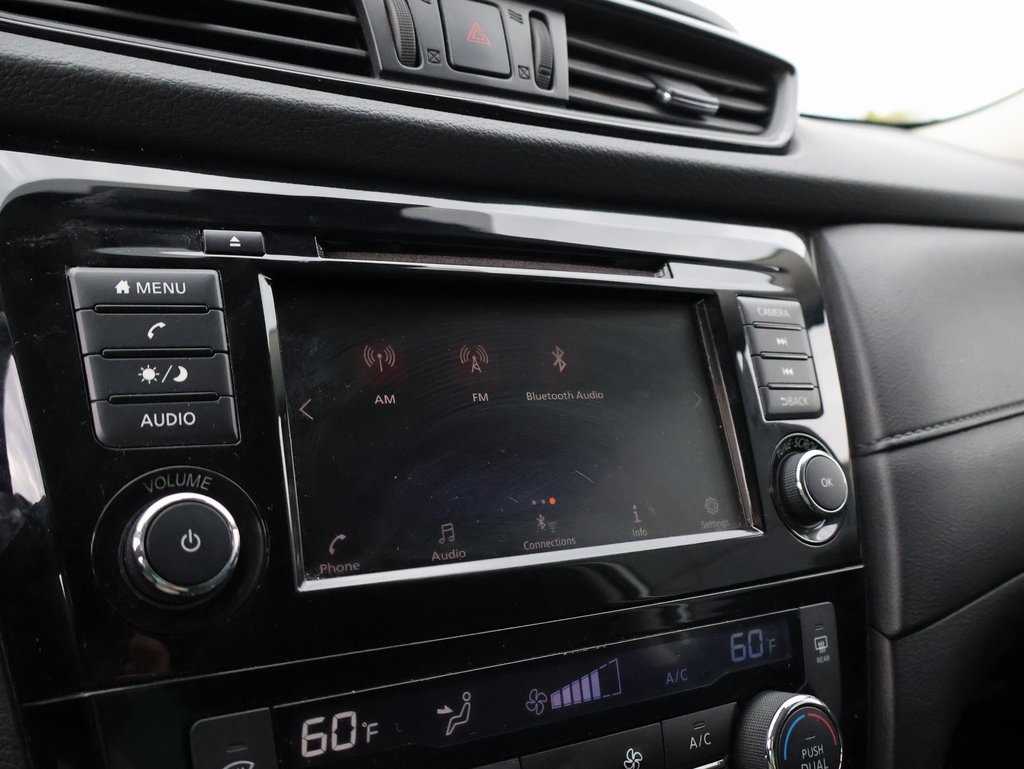 2019 Nissan Rogue SV photo 35
