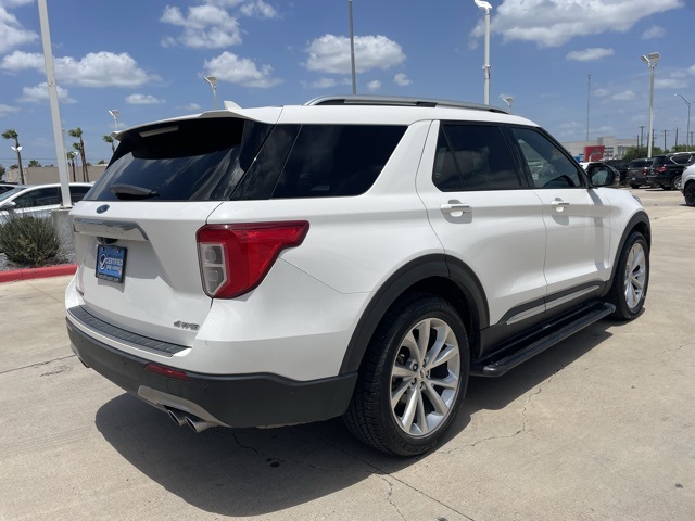 2022 Ford Explorer Platinum photo 3