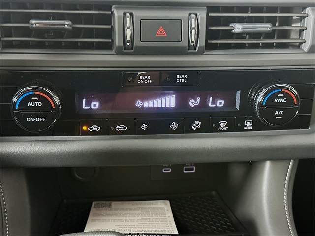 2025 Nissan Pathfinder S photo 14