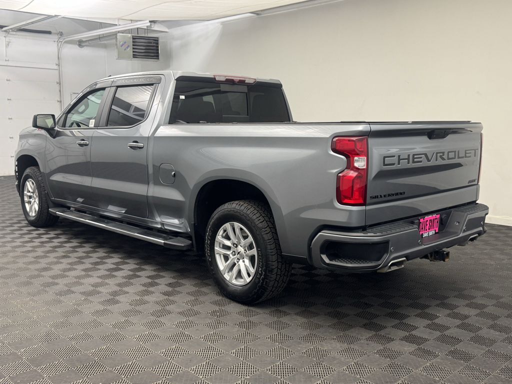 2020 Chevrolet Silverado 1500 RST photo 3