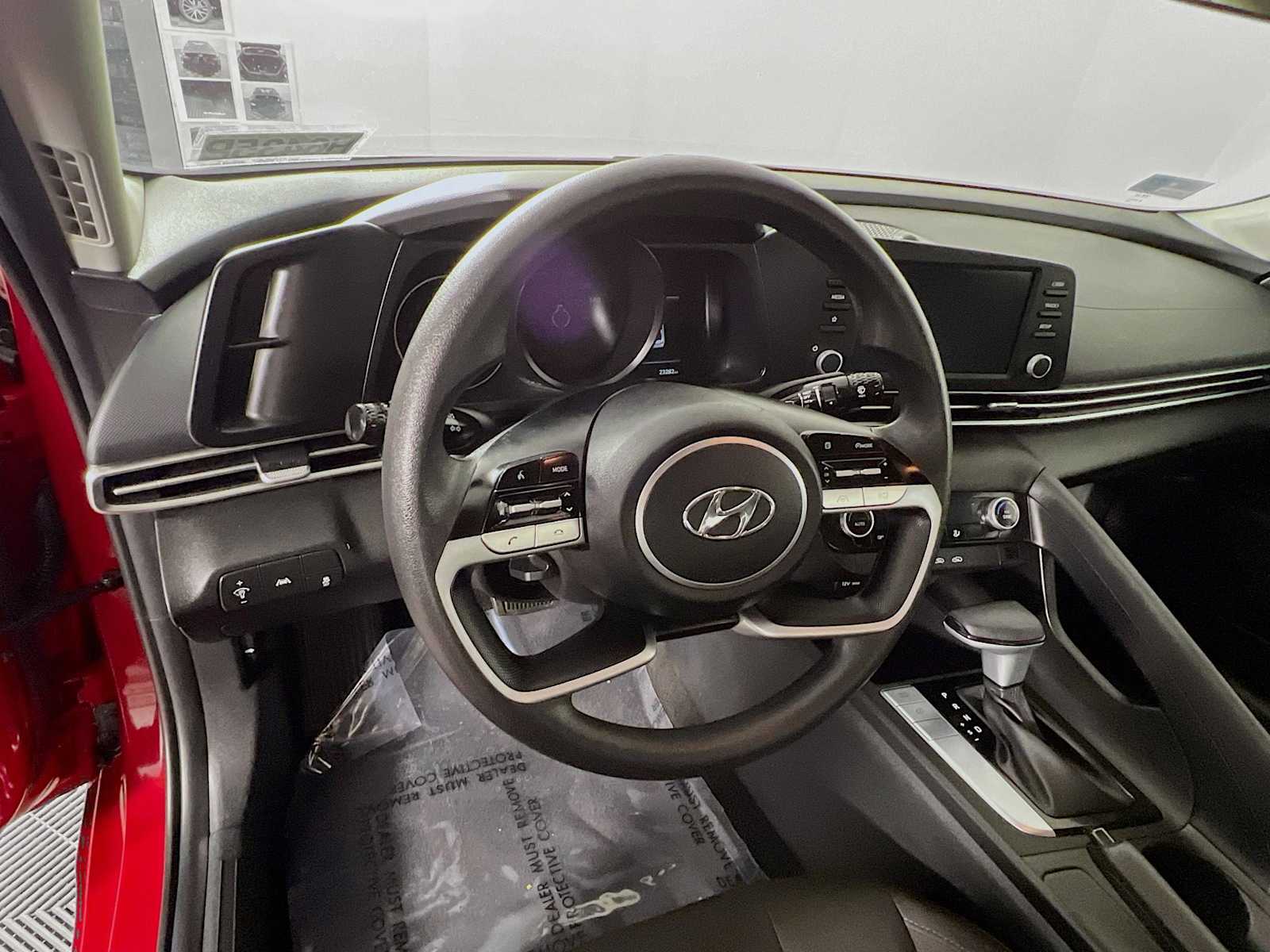 2023 Hyundai Elantra SEL photo 11