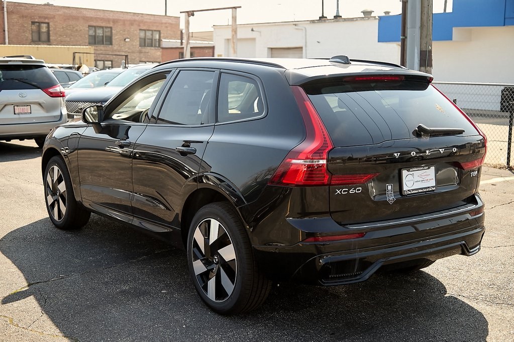 2025 VOLVO XC60 - Image 6